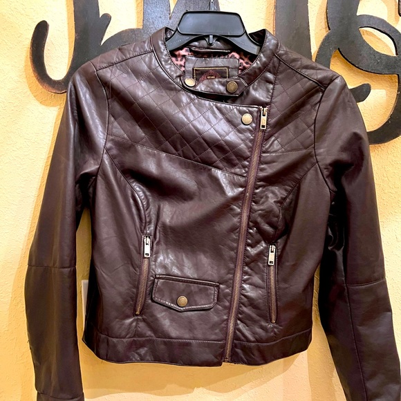 Brown faux Leather Jacket Leopard lining. Excellent condition. Boutique Bought. - Picture 1 of 5